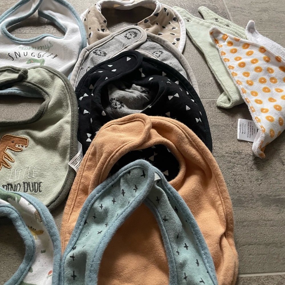 3/$20 Assorted Baby Bibs Set - Multi-Color - Picture 5 of 5